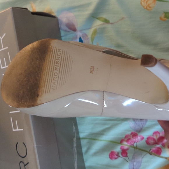 Marc Fisher high heels, light natural, sz 9.5 - Picture 3 of 3